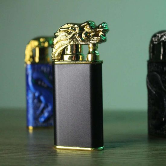 صورة Black and Gold Dragon Lighter